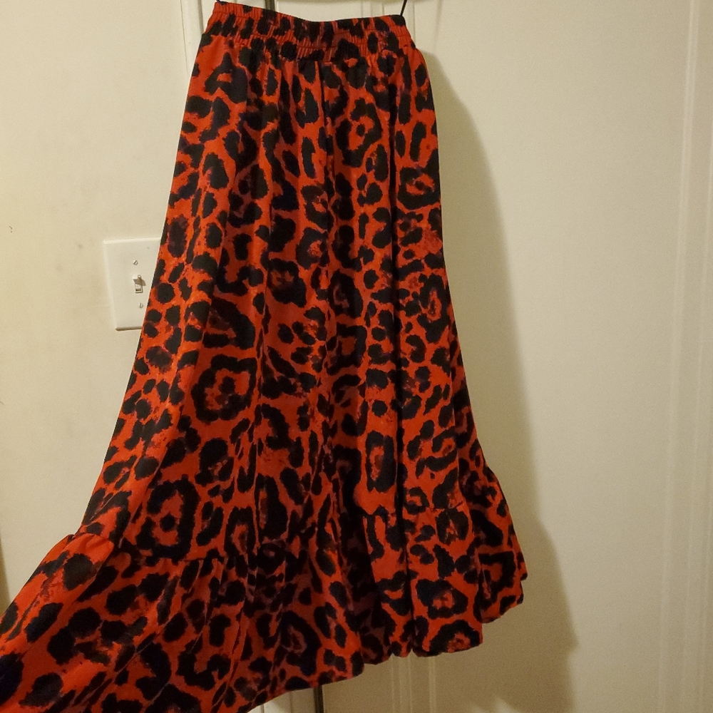 Black and red drss